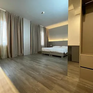 Hotel Albatros, Mestre